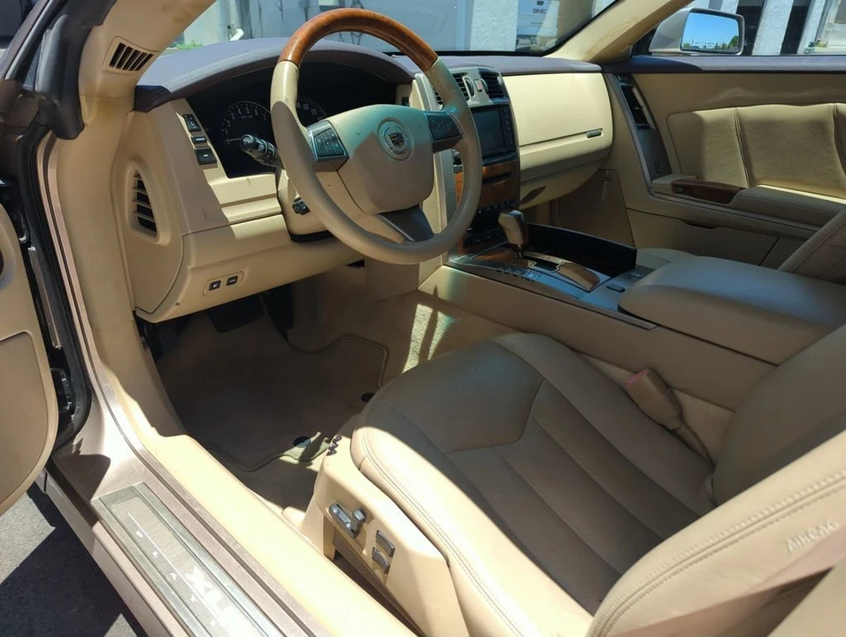 2008 Cadillac XLR - Image 3 of 4