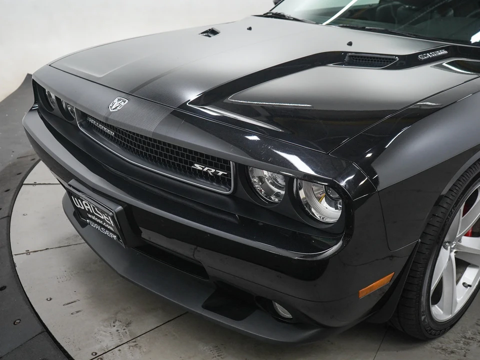 2008 Dodge Challenger SRT8 & 392 3rd Gen - Image 9 of 31