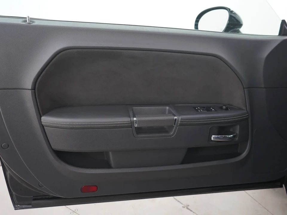2008 Dodge Challenger SRT8 & 392 3rd Gen - Image 18 of 31