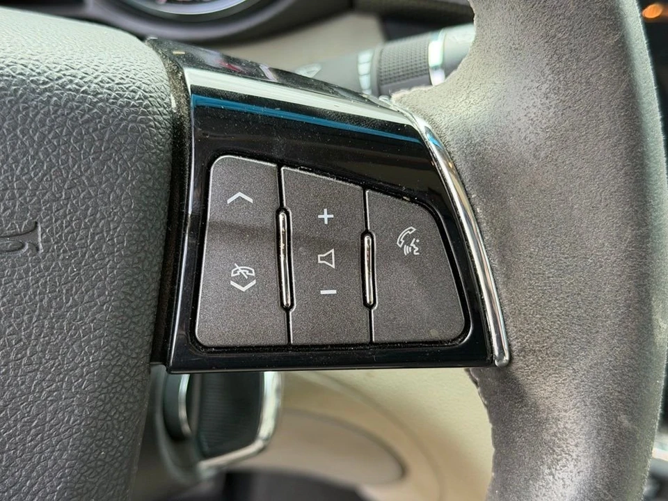 2009 Cadillac CTS-V 2nd Gen - Image 15 of 31