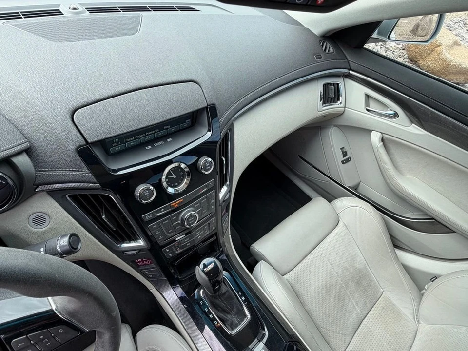 2009 Cadillac CTS-V 2nd Gen - Image 18 of 31