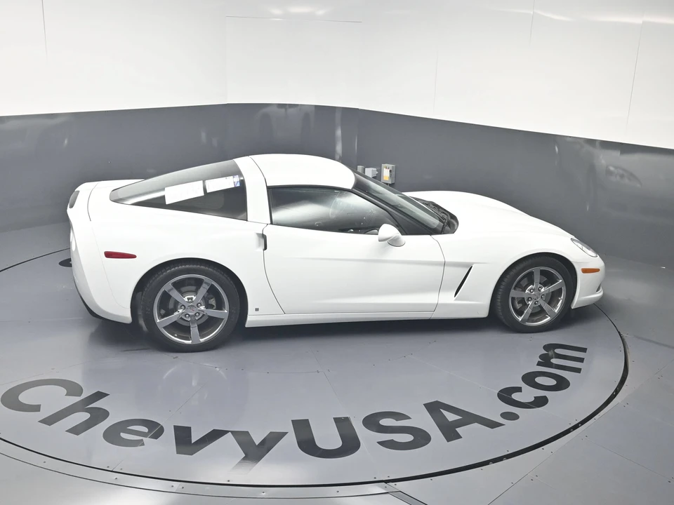 2009 Chevrolet Corvette C6 - Image 16 of 17