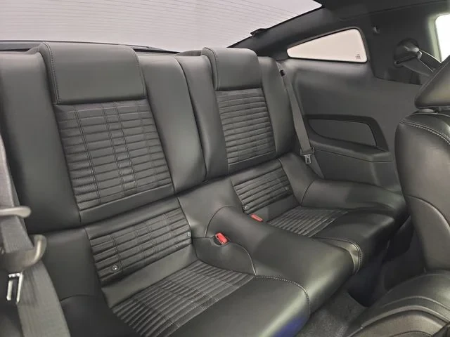 2010 Ford S197 Mustang - Image 12 of 31