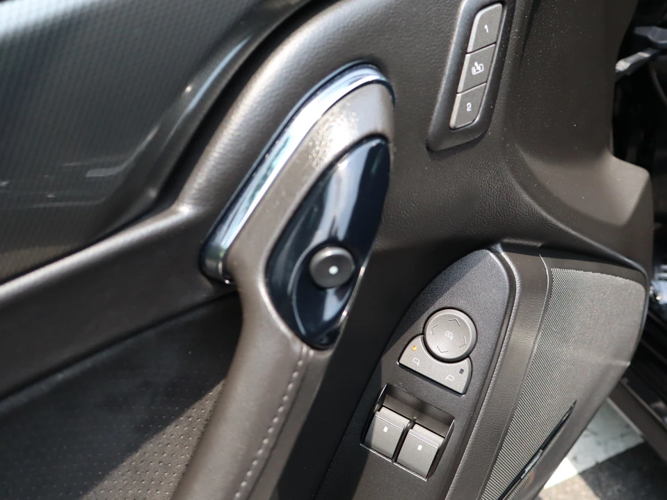 2011 Cadillac CTS-V 2nd Gen - Image 23 of 31