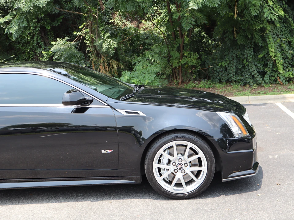 2011 Cadillac CTS-V 2nd Gen - Image 12 of 31