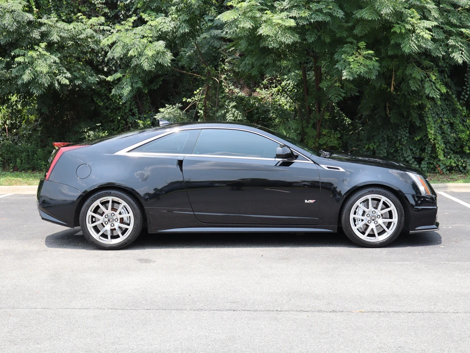 2011 Cadillac CTS-V 2nd Gen - Image 10 of 31