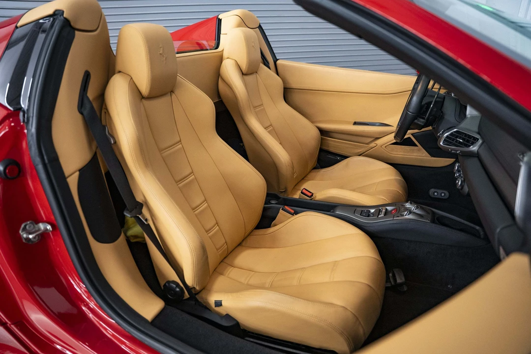 2012 Ferrari 458 Spider - Image 29 of 31