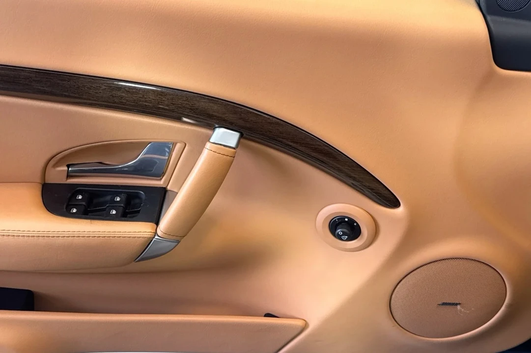 2012 Maserati GranTurismo 1st Gen - Image 15 of 28