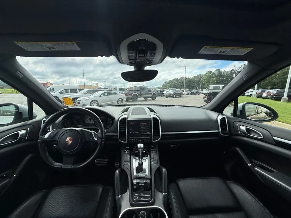 2012 Porsche 958 Cayenne S - Image 9 of 26