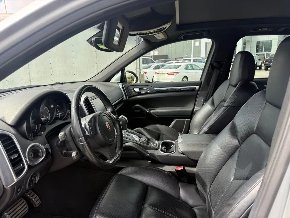 2012 Porsche 958 Cayenne S - Image 4 of 26