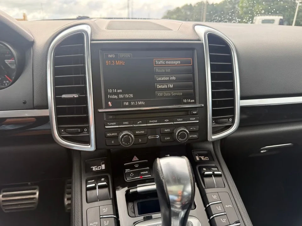 2012 Porsche 958 Cayenne S - Image 11 of 26