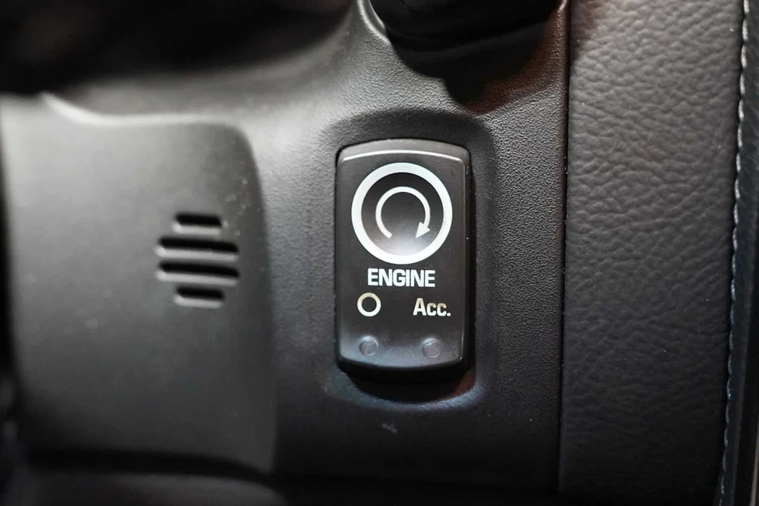 2013 Chevrolet Corvette C6 - Image 17 of 19