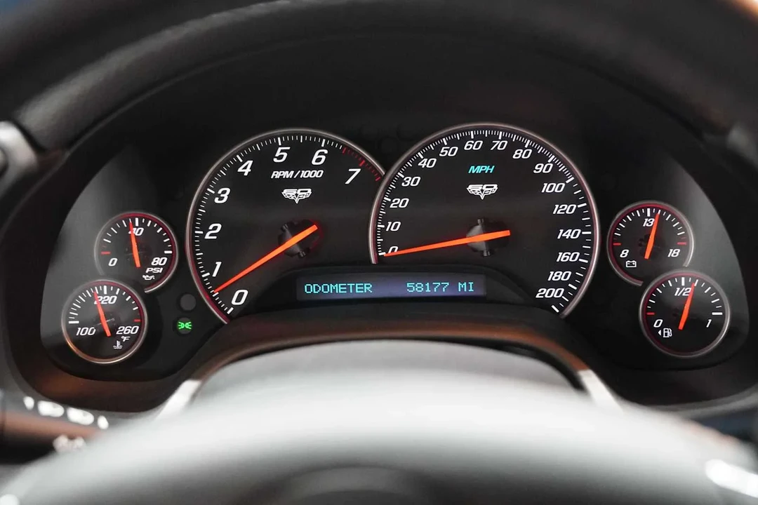 2013 Chevrolet Corvette C6 - Image 14 of 19
