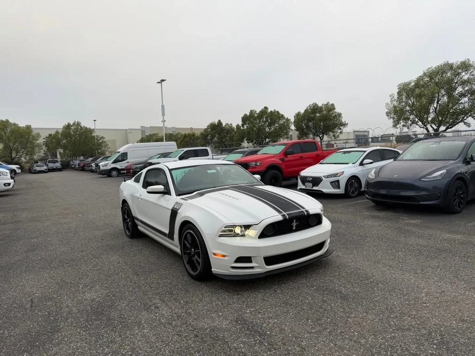 2013 Ford S197 Mustang - Image 2 of 3