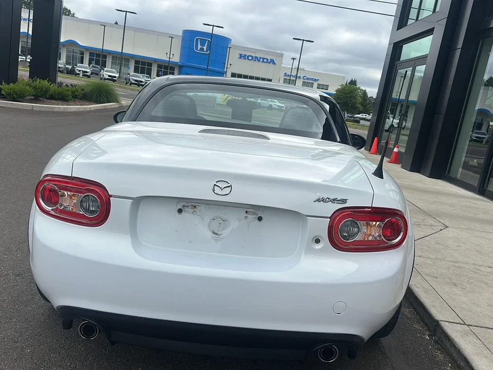2013 Mazda NC MX-5 Miata - Image 11 of 18
