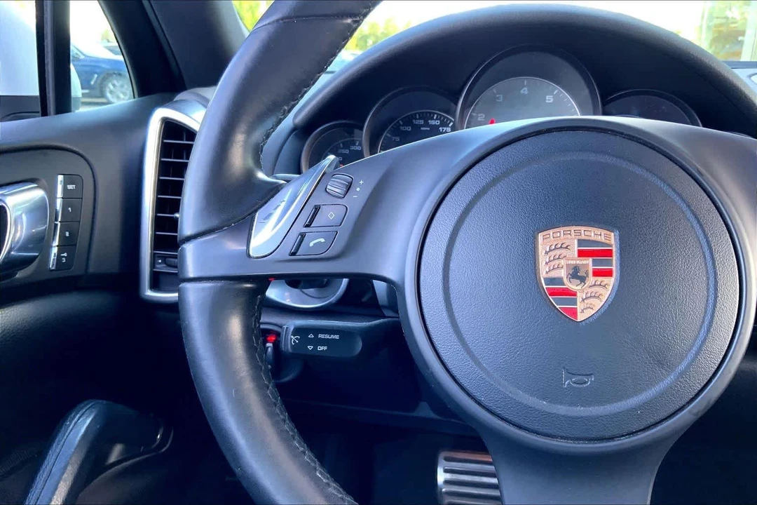 2013 Porsche 958 Cayenne S - Image 23 of 31