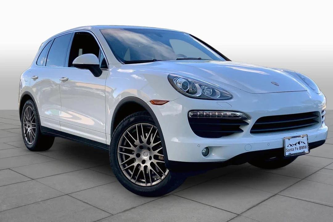 2013 Porsche 958 Cayenne S - Image 2 of 31
