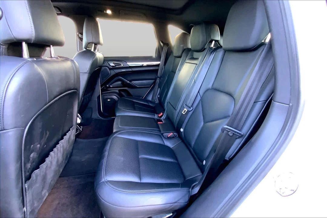 2013 Porsche 958 Cayenne S - Image 20 of 31