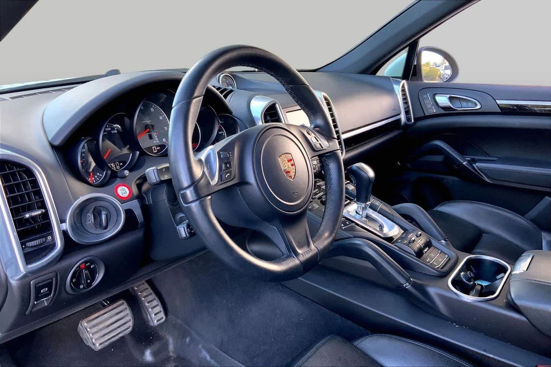 2013 Porsche 958 Cayenne S - Image 17 of 31