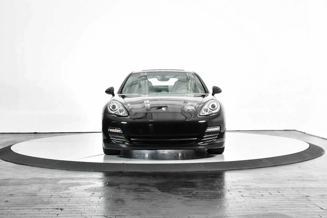 2013 Porsche 970 Panamera - Image 9 of 24