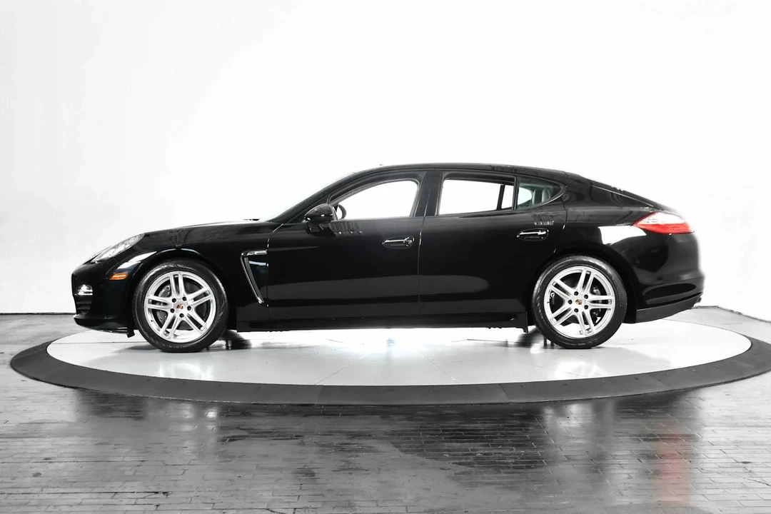 2013 Porsche 970 Panamera - Image 2 of 24