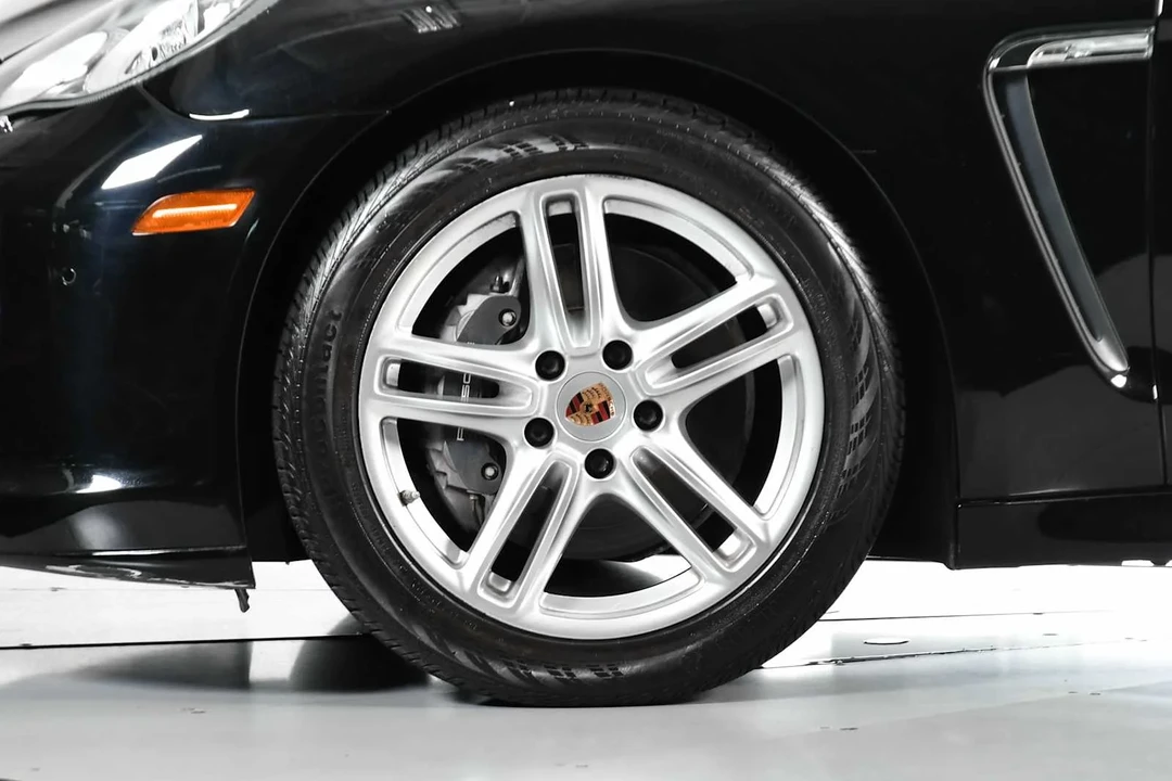2013 Porsche 970 Panamera - Image 11 of 24