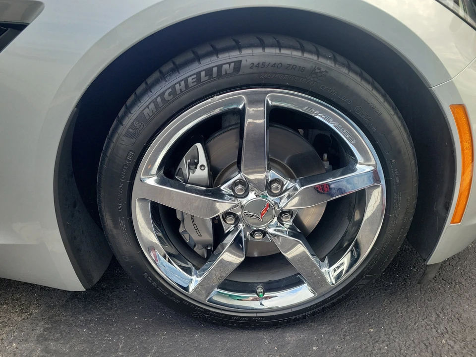 2014 Chevrolet Corvette C7 - Image 2 of 9