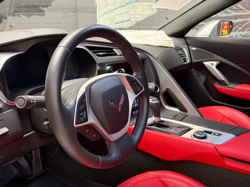 2015 Chevrolet Corvette C7 - Image 9 of 31