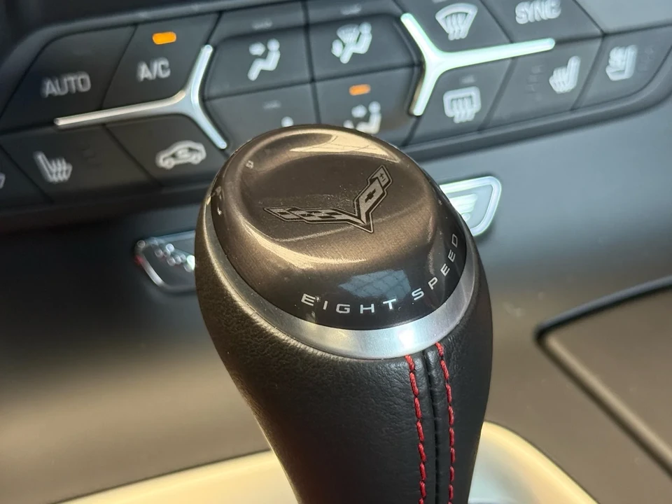2015 Chevrolet Corvette C7 - Image 19 of 31