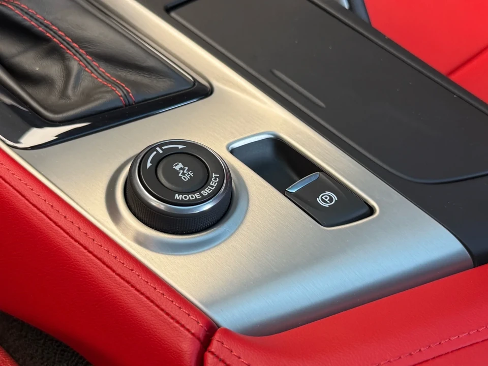 2015 Chevrolet Corvette C7 - Image 20 of 31