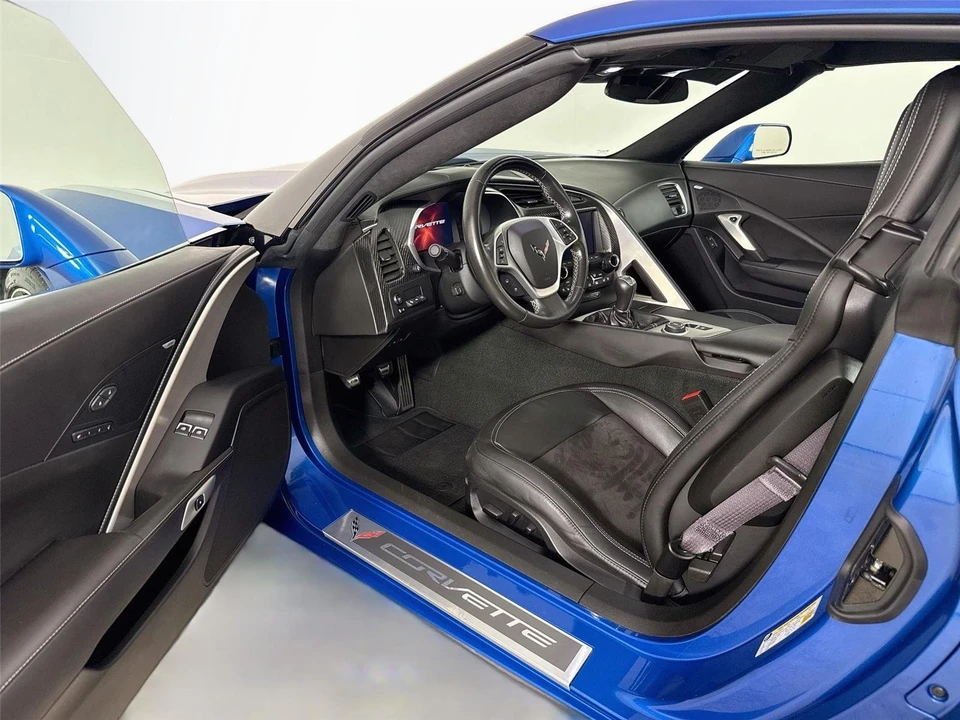 2015 Chevrolet Corvette C7 - Image 3 of 31