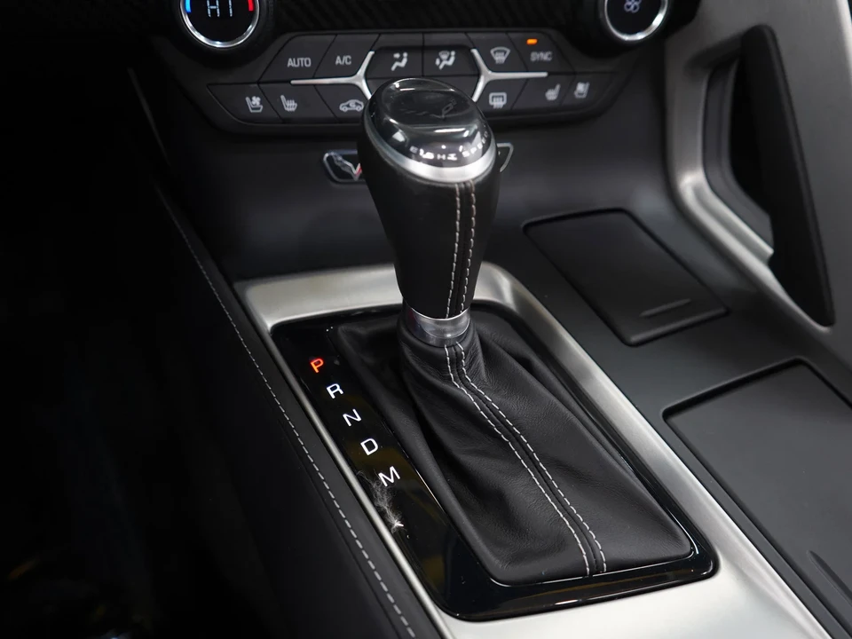 2015 Chevrolet Corvette C7 - Image 24 of 31