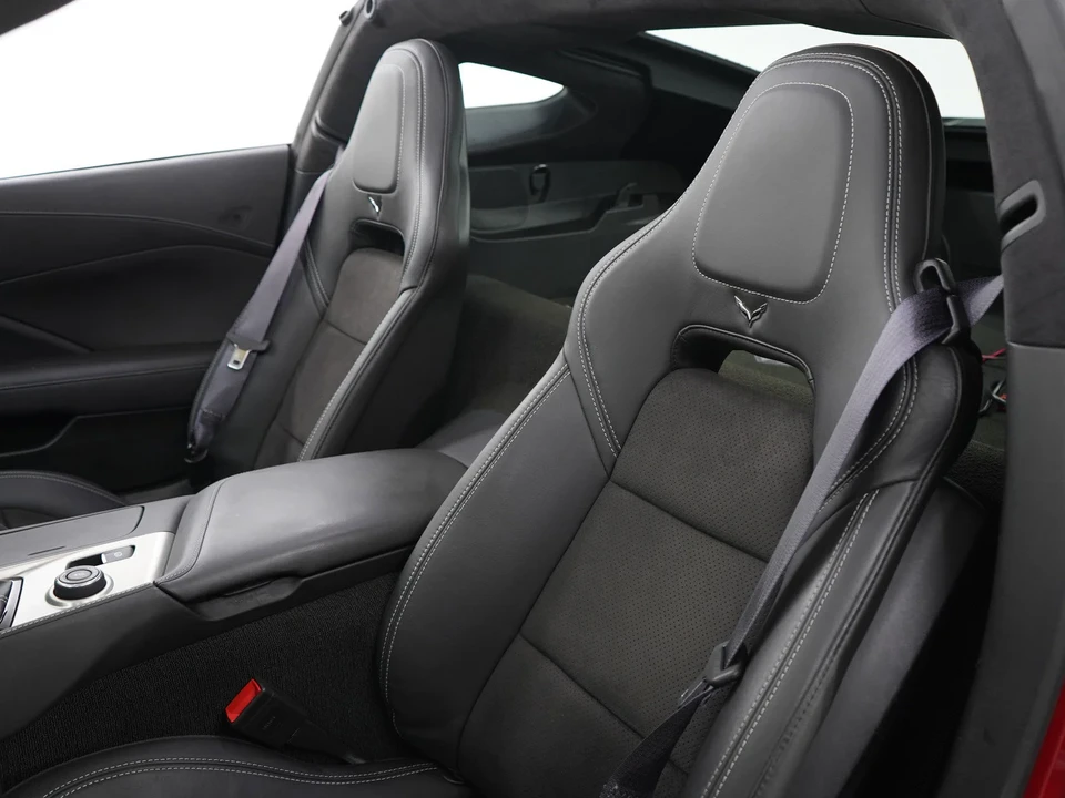 2015 Chevrolet Corvette C7 - Image 29 of 31