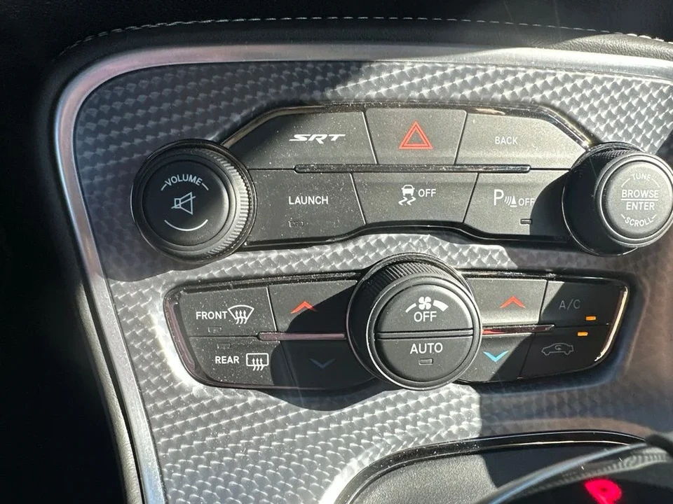 2015 Dodge Challenger SRT Hellcat 3rd Gen - Image 20 of 31