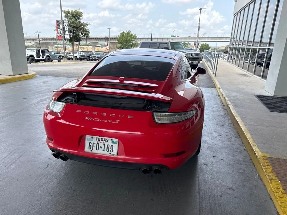 2015 Porsche 991 Carrera GTS - Image 24 of 31
