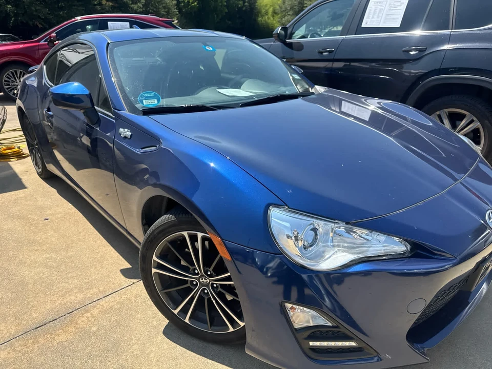 2015 Scion FR-S - Image 2 of 20