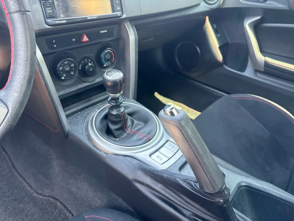 2015 Scion FR-S - Image 15 of 20