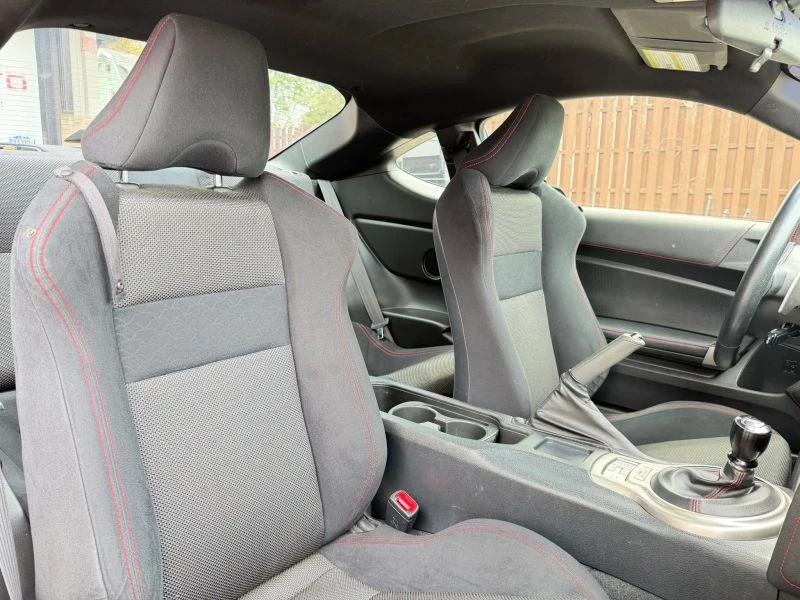 2015 Scion FR-S - Image 28 of 31