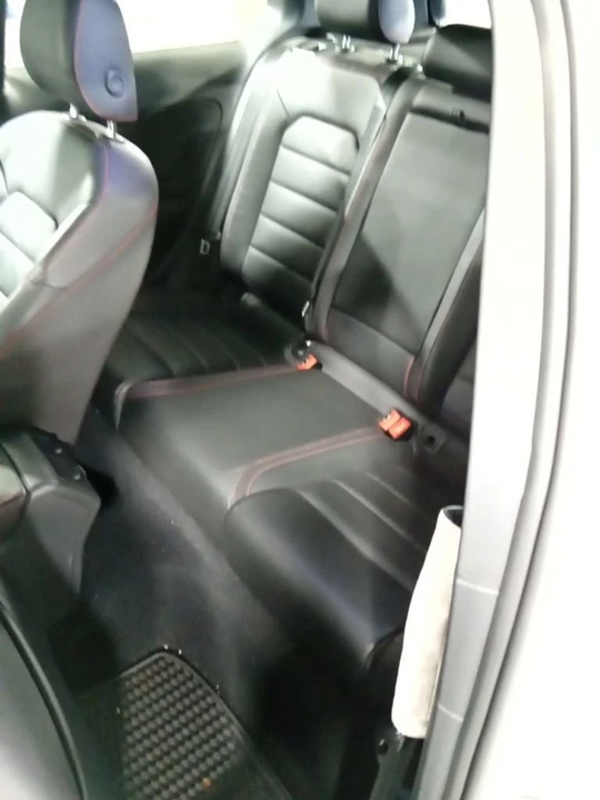 2015 Volkswagen GTI Mk7 - Image 10 of 11