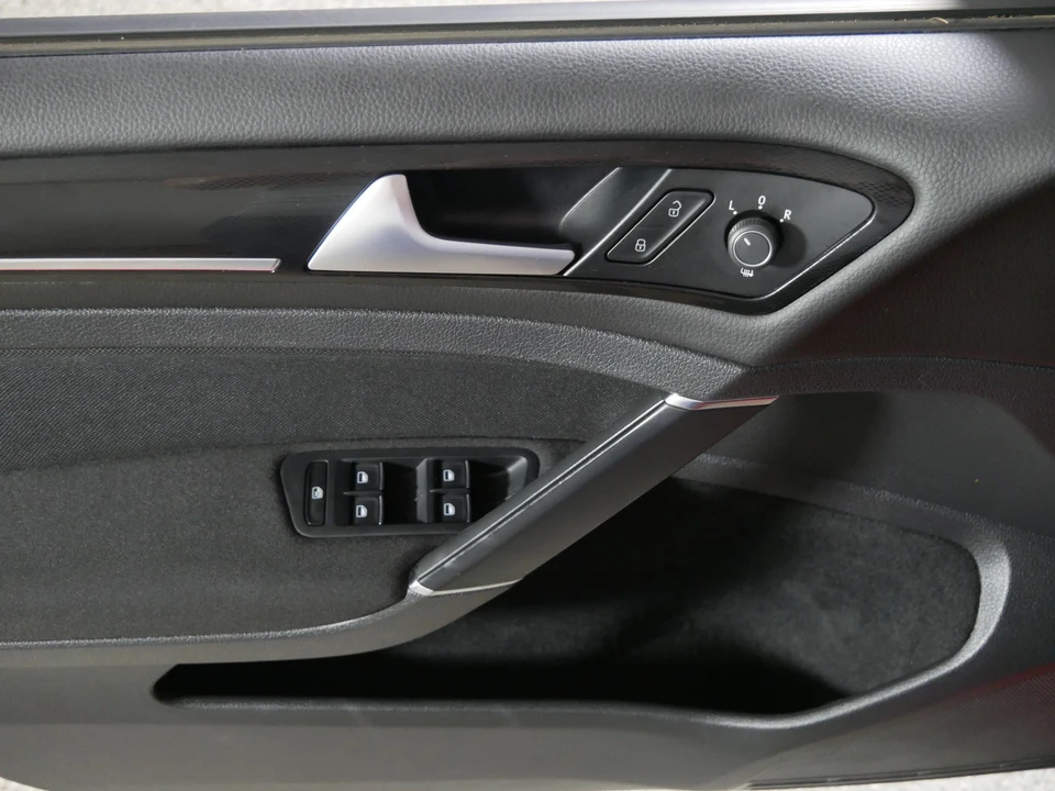 2015 Volkswagen GTI Mk7 - Image 19 of 31