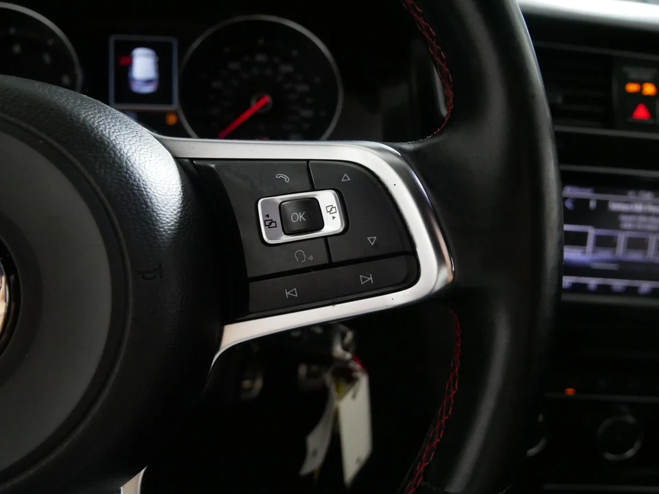 2015 Volkswagen GTI Mk7 - Image 28 of 31
