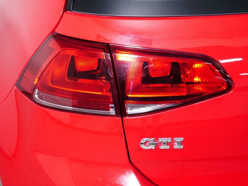 2015 Volkswagen GTI Mk7 - Image 17 of 31