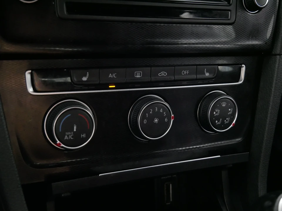 2015 Volkswagen GTI Mk7 - Image 23 of 31