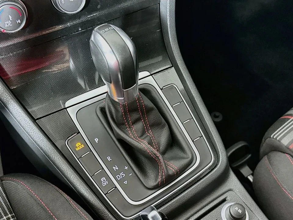 2016 Volkswagen GTI Mk7 - Image 20 of 31