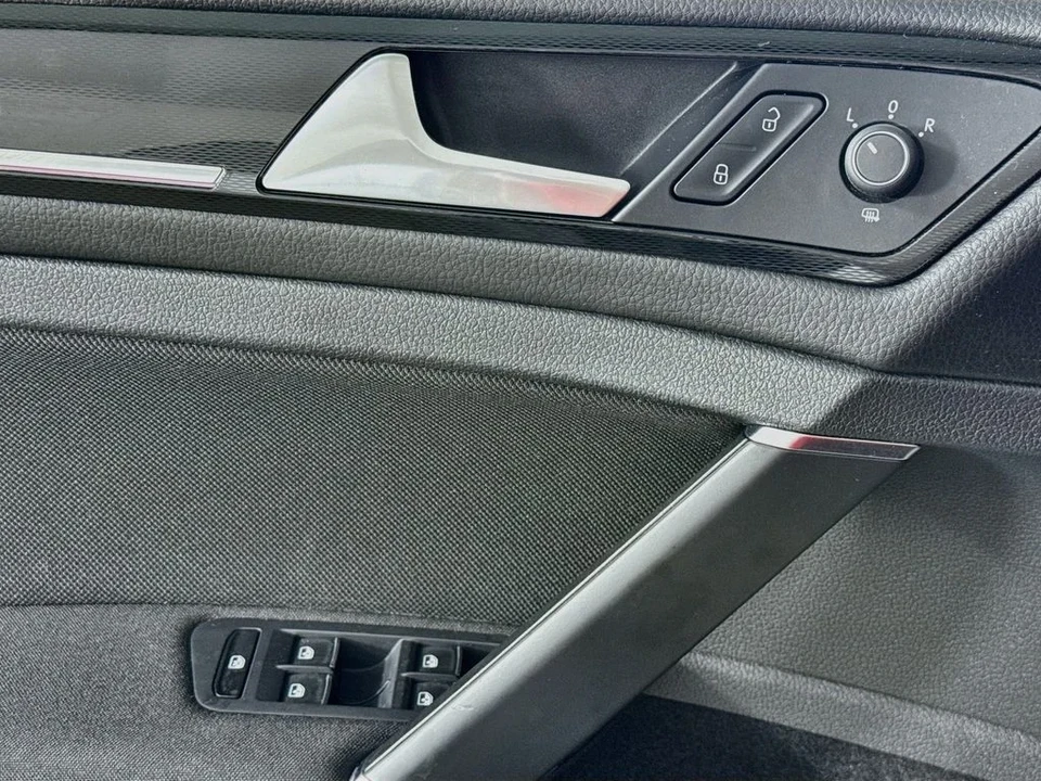 2016 Volkswagen GTI Mk7 - Image 21 of 31