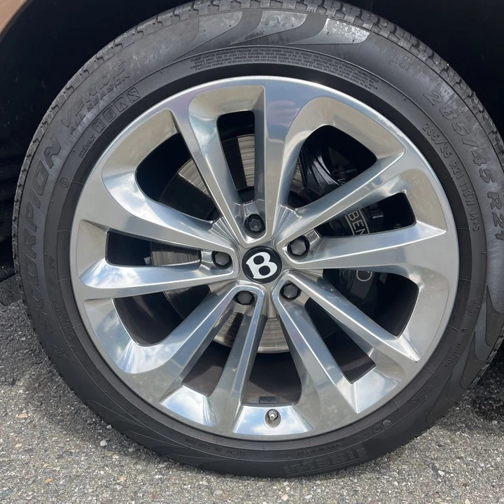 2017 Bentley Bentayga - Image 27 of 27