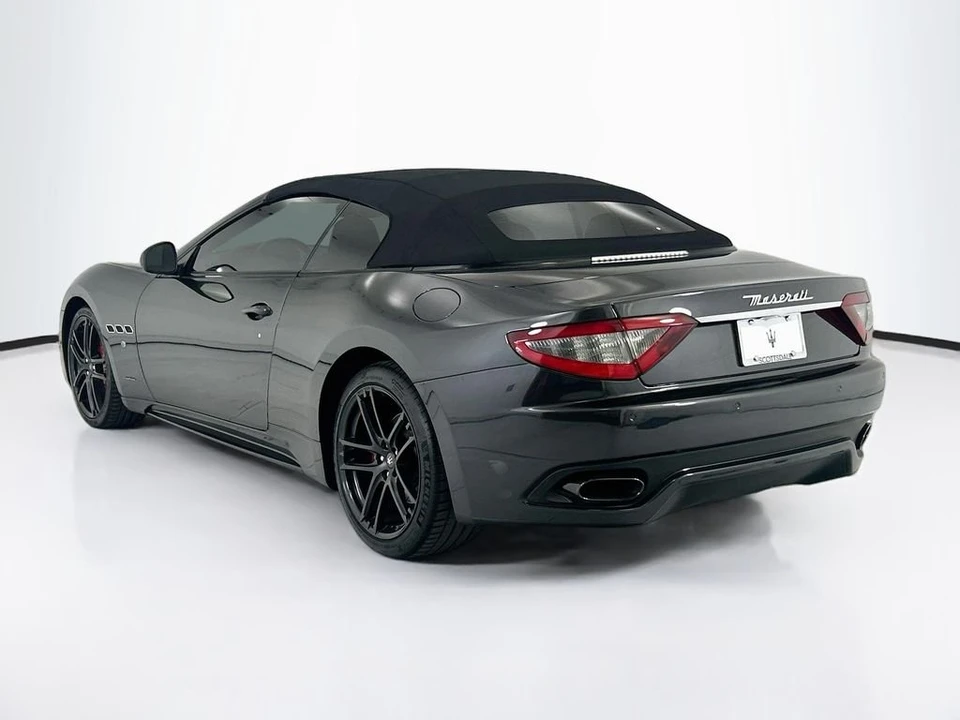 2017 Maserati GranTurismo 1st Gen - Image 15 of 31