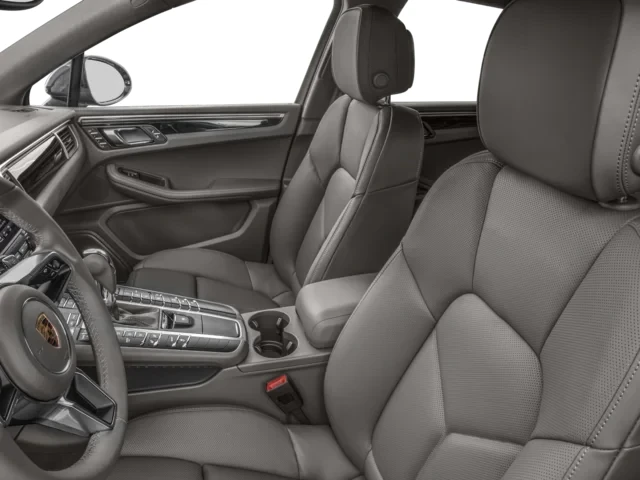2017 Porsche Macan - Image 9 of 16