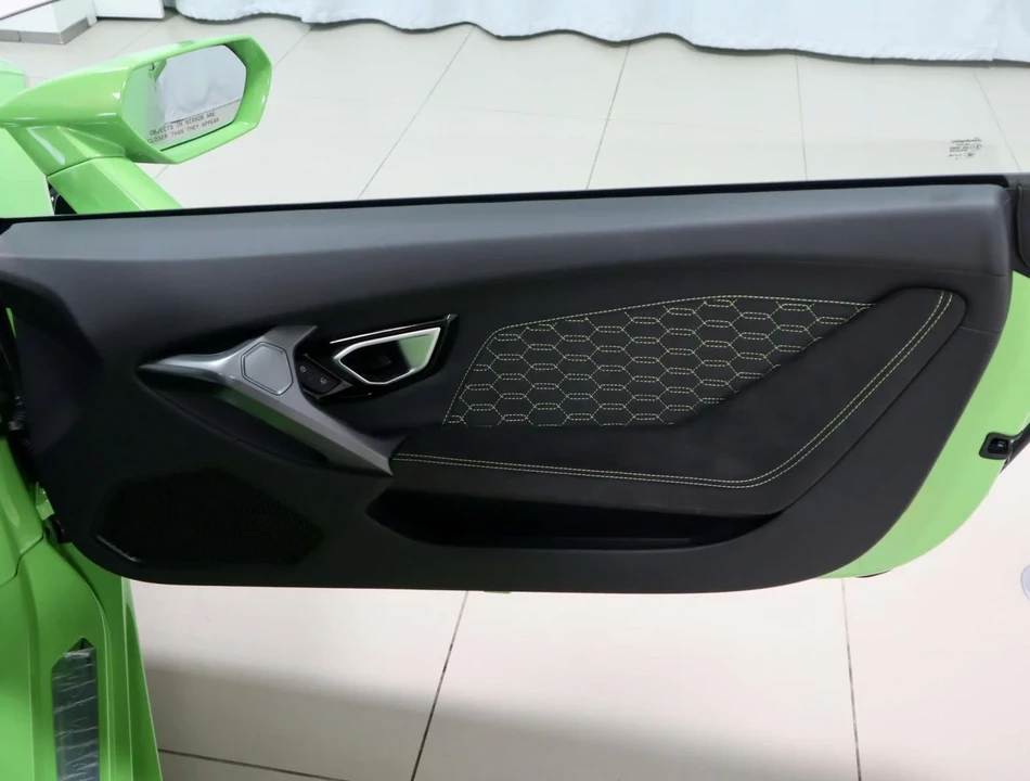 2018 Lamborghini Huracan LP580-2 - Image 11 of 31