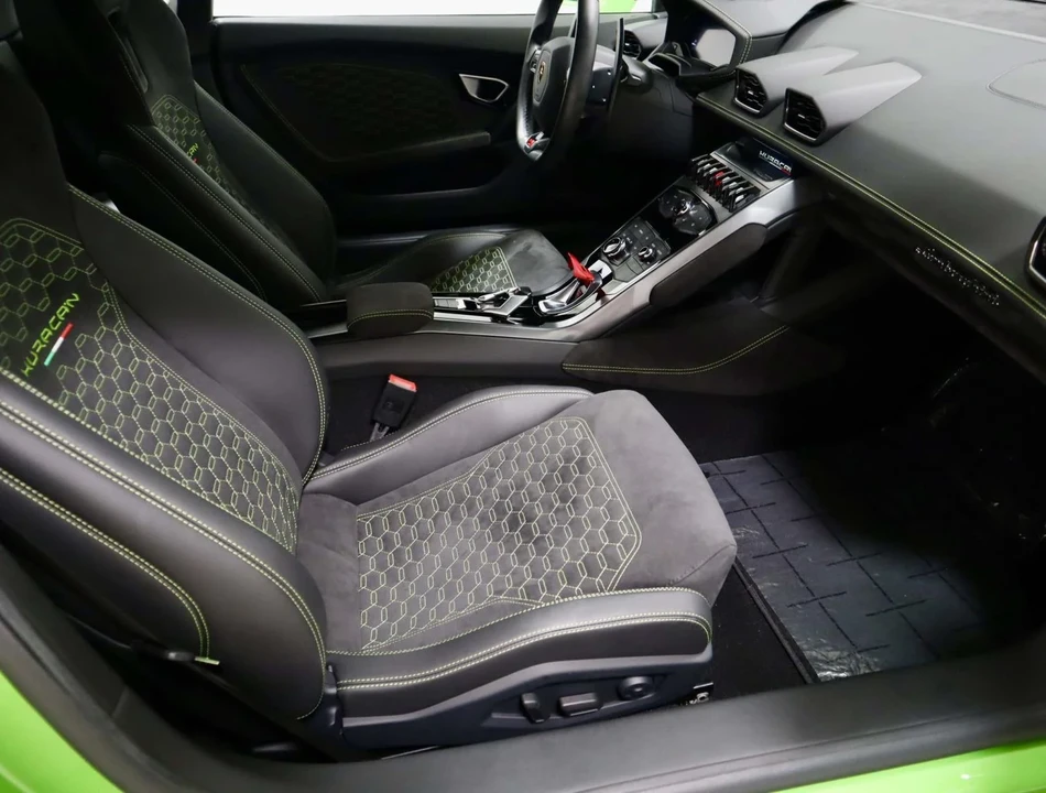 2018 Lamborghini Huracan LP580-2 - Image 12 of 31